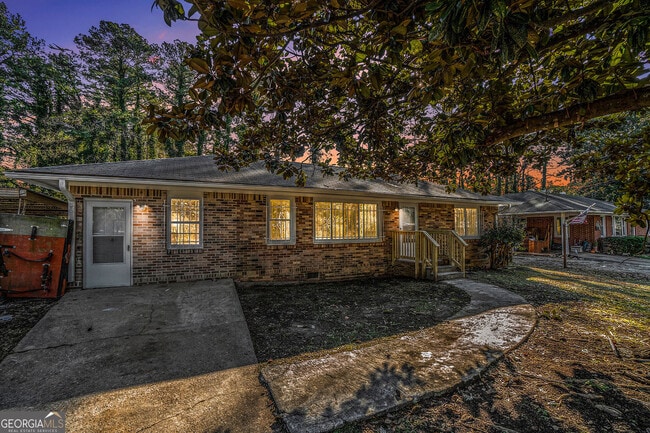 Photo - 1189 Rock Cut Rd House