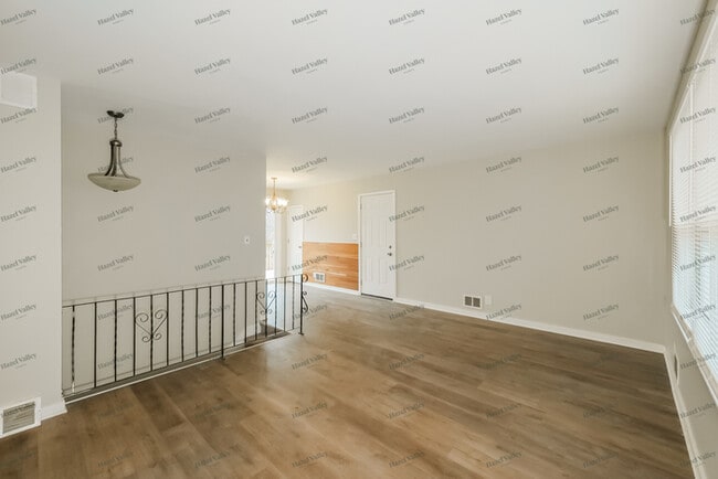 Photo - 7315 Harvard Ave