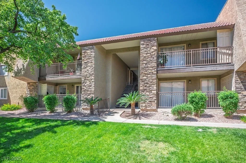 Photo - 4921 River Glen Dr Condo Unit 17