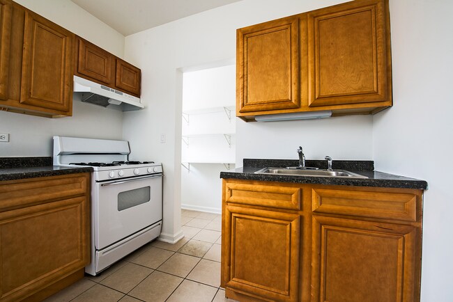 Photo - 8155 S Ingleside