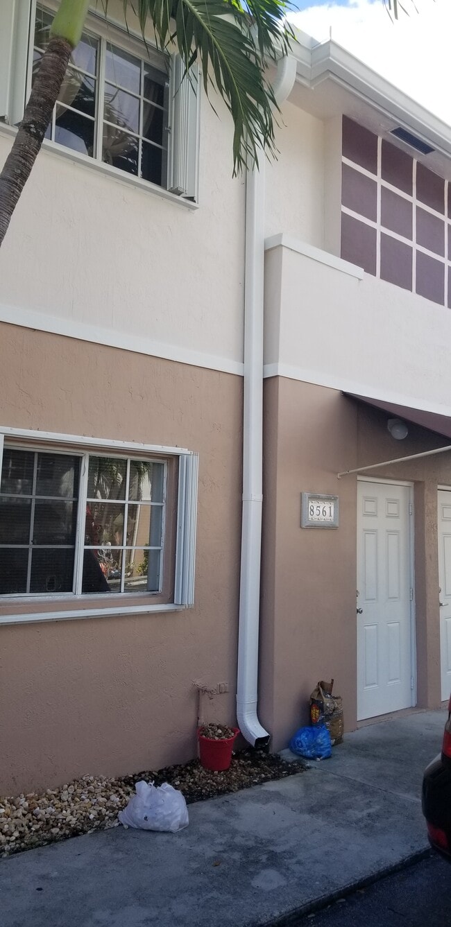 Building Photo - 8561 SW 109th Ave Rental