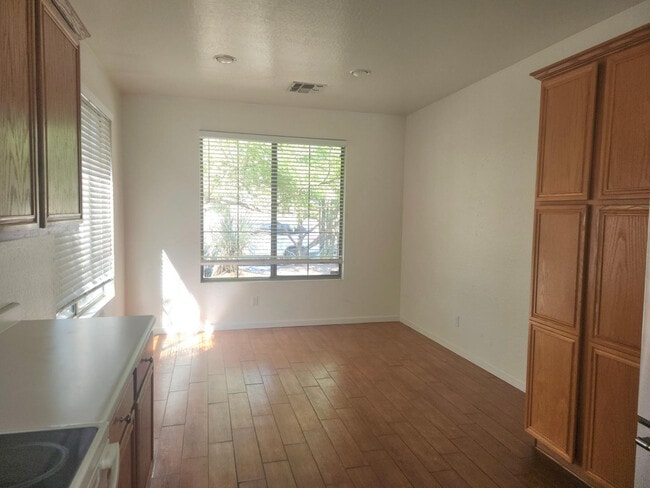 Photo - 3317 Thoreau Ln