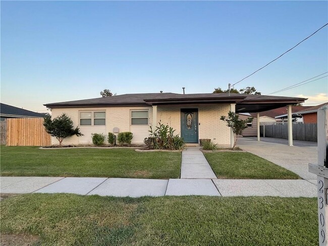 Building Photo - 2309 Rosetta Dr Rental