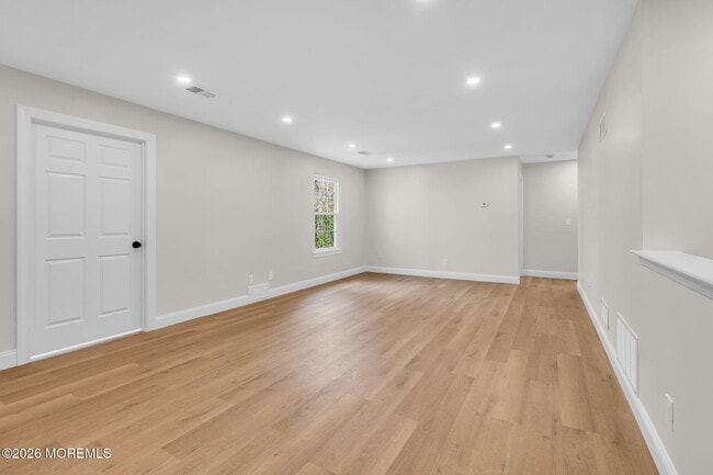 Photo - 18-7 Augusta Ct