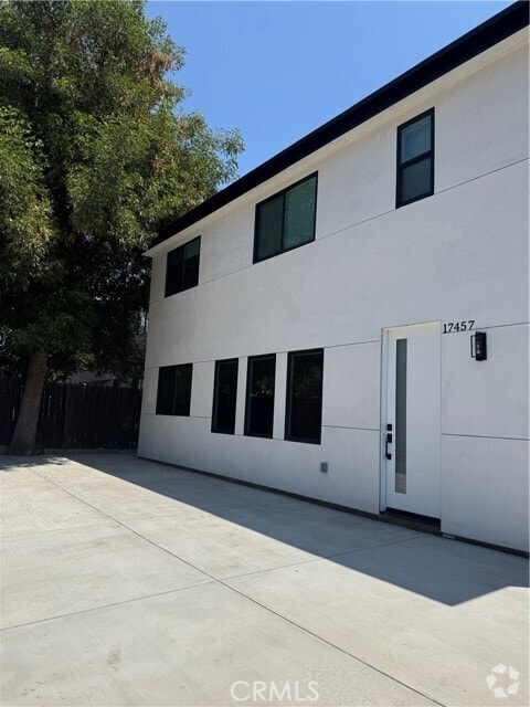 Building Photo - 17457 Bullock St Rental
