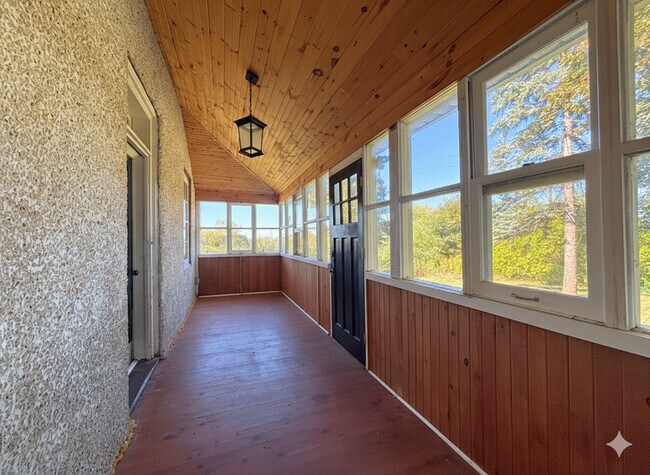 Photo - 6899 Forestell Rd