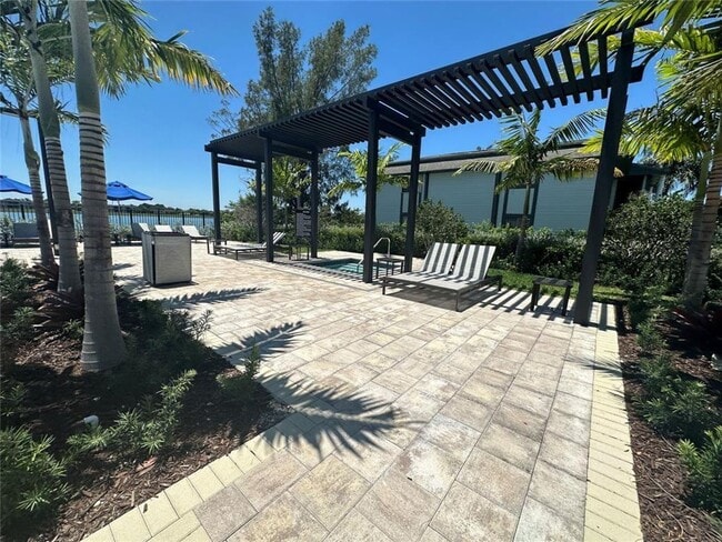 Photo - 315 NE 208th Terrace