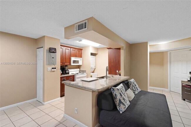 301 SW 86th Ave Unit 101