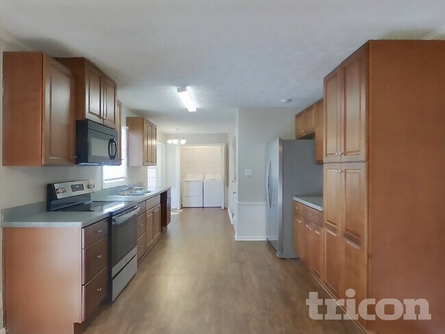 Photo - 2807 Alamo Pl