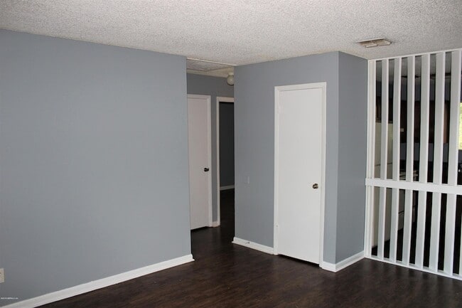 Photo - 5136 Westchase Ct