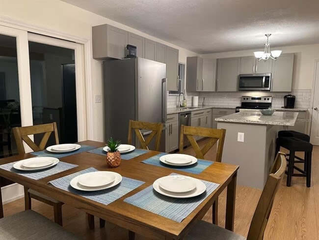 Photo - 5229 NE 56th St