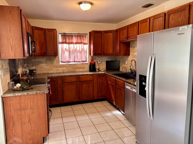 Photo - 4180 NW 11th Ave