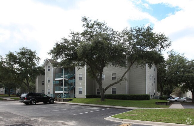 Photo - Oak Hammock Apartments