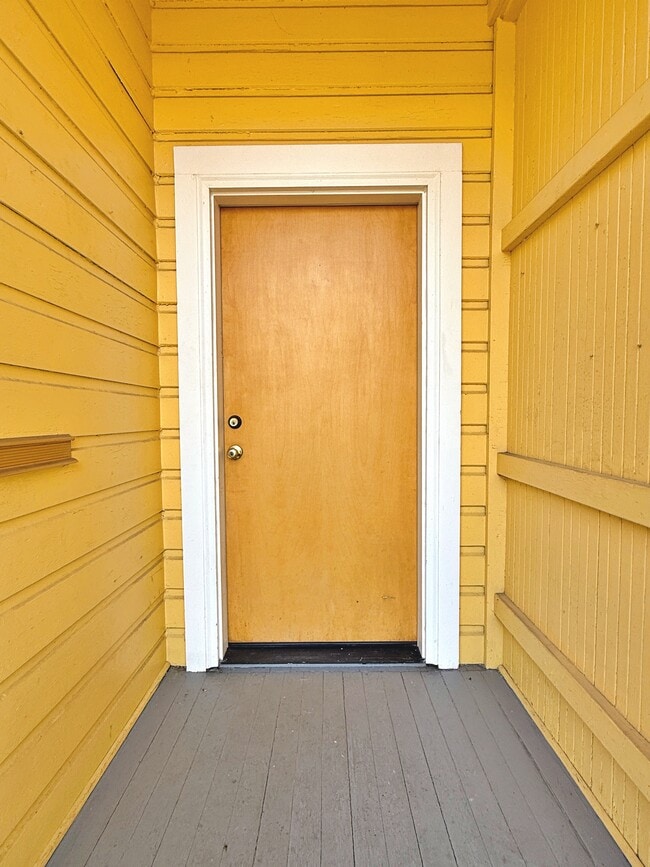 Photo - 4612 SE Taylor St