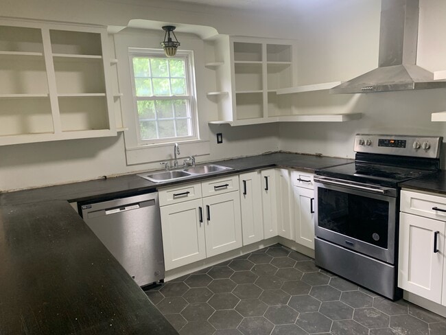 Photo - 3232 Fairmont Blvd