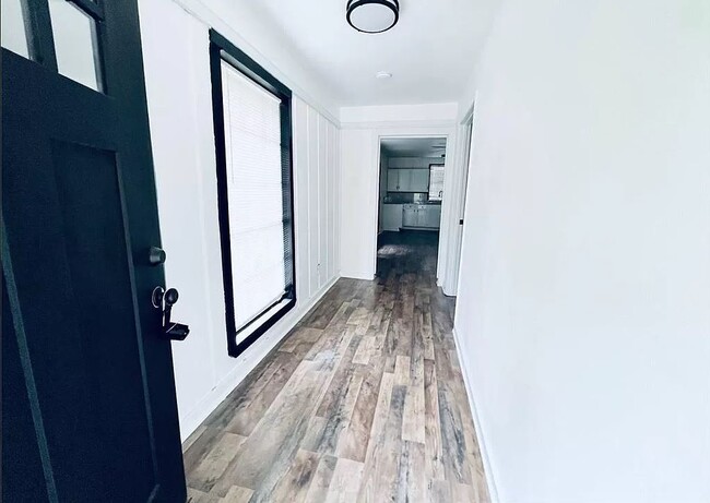 Photo - 343 5th St