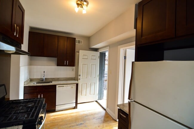Photo - 2023 W Thomas St Unit 1C
