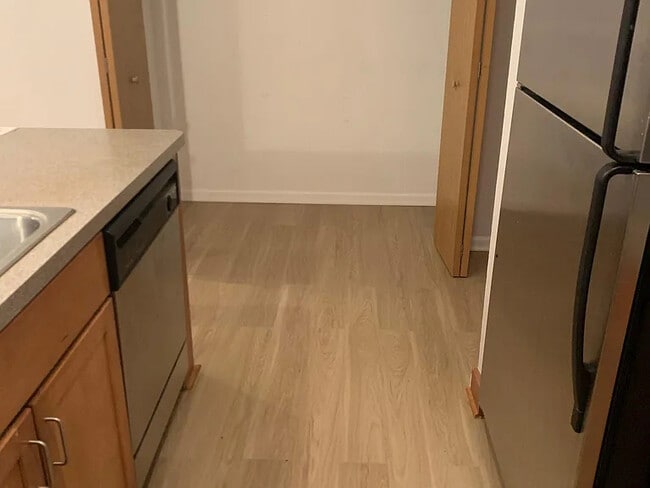 Photo - 215 7th St NE Unidad 206