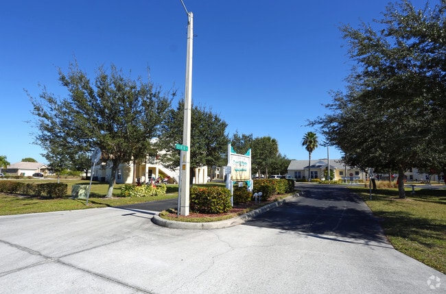 Photo - Coral Village Apartments