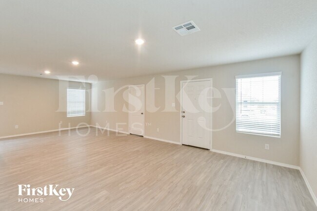 Photo - 10711 Giacconi Dr