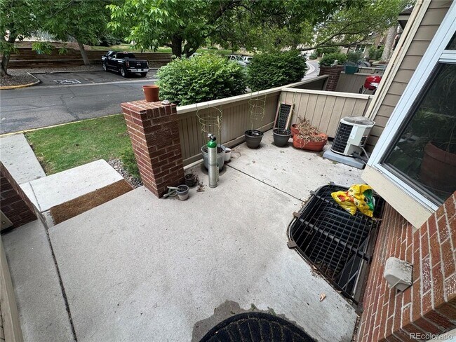 Photo - 3300 W Florida Ave