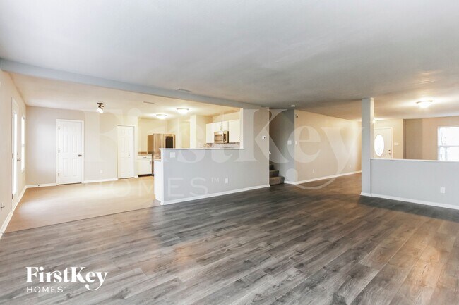 Photo - 1643 Carriage Cir