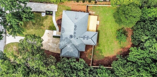 Photo - 1996 Briarwood Dr