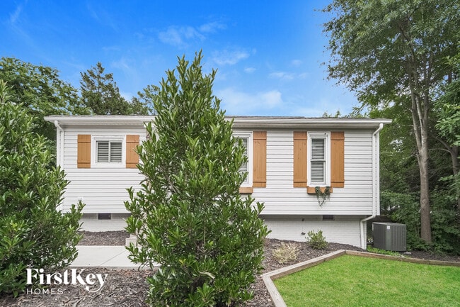 Photo - 4039 Seaforth Dr