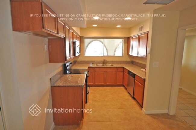 Photo - 9811 N 40th Dr