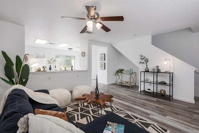 Photo - 10732 Marshitahs Way