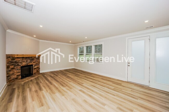 Photo - 116 Brk Frst Ct