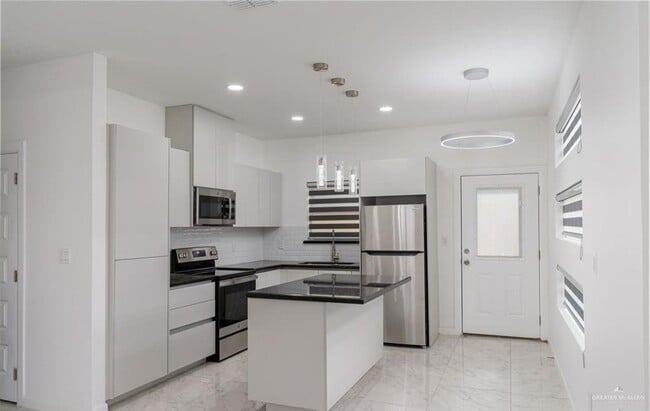 Photo - 7 Angelina Dr Unit 4