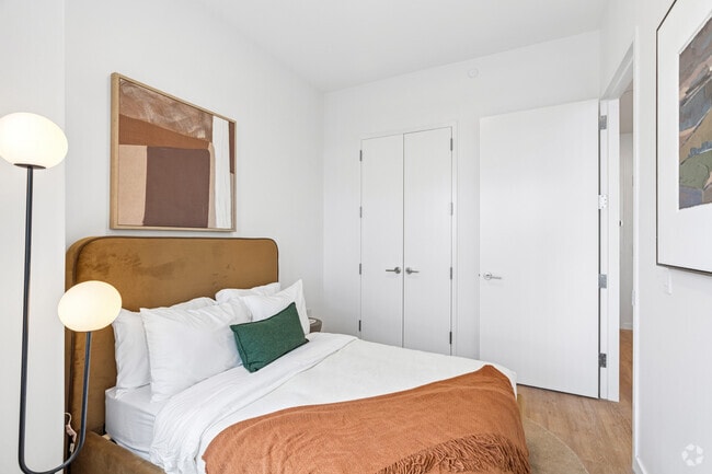 2BR, 2BA - 650SF - Bedroom - Bower