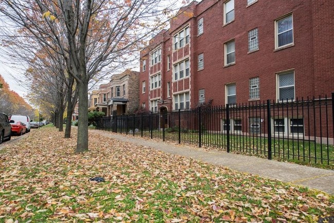 Photo - 6700 S Indiana