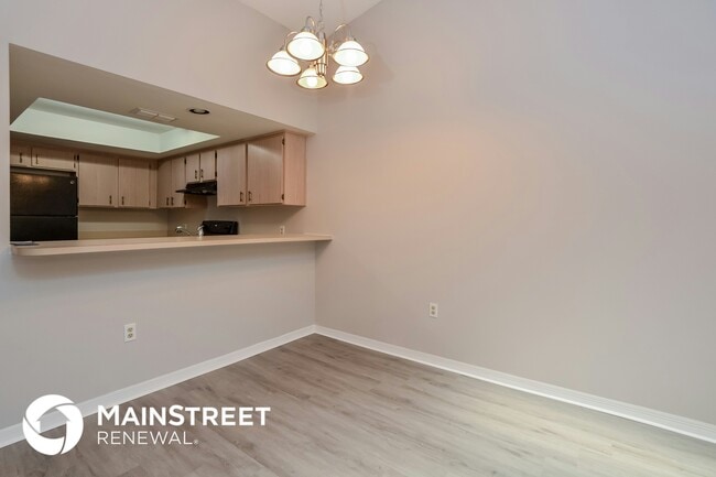 Photo - 3028 Winchester Dr