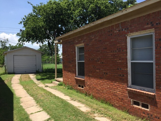 Photo - 3304 Garfield St