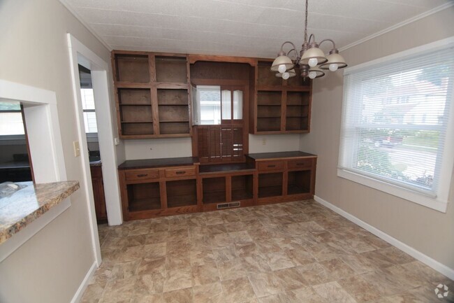 Building Photo - 3220 17th Ave Rental