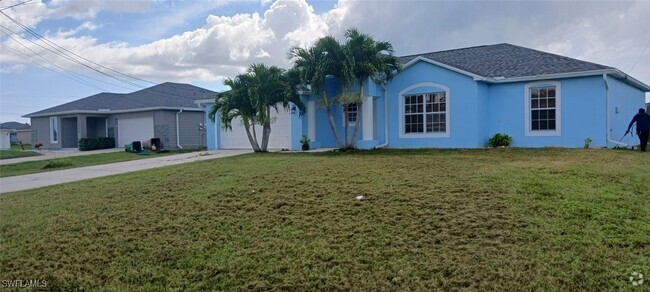 Building Photo - 1904 NW 13th Pl Rental