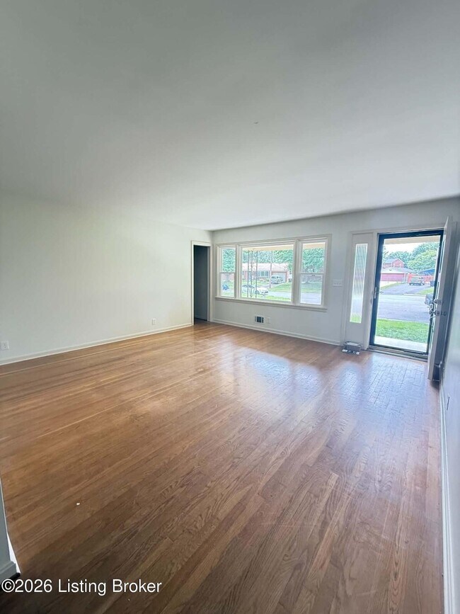 Photo - 4012 White Plains Ct