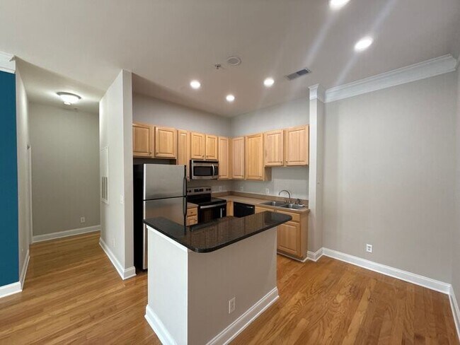 Photo - Condo in First Ward - T.R. Lawing Realty P...