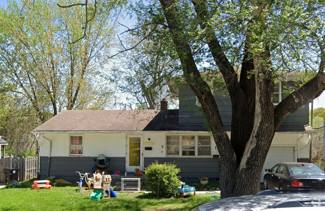 Building Photo - 2913 S Appleton Ave Rental