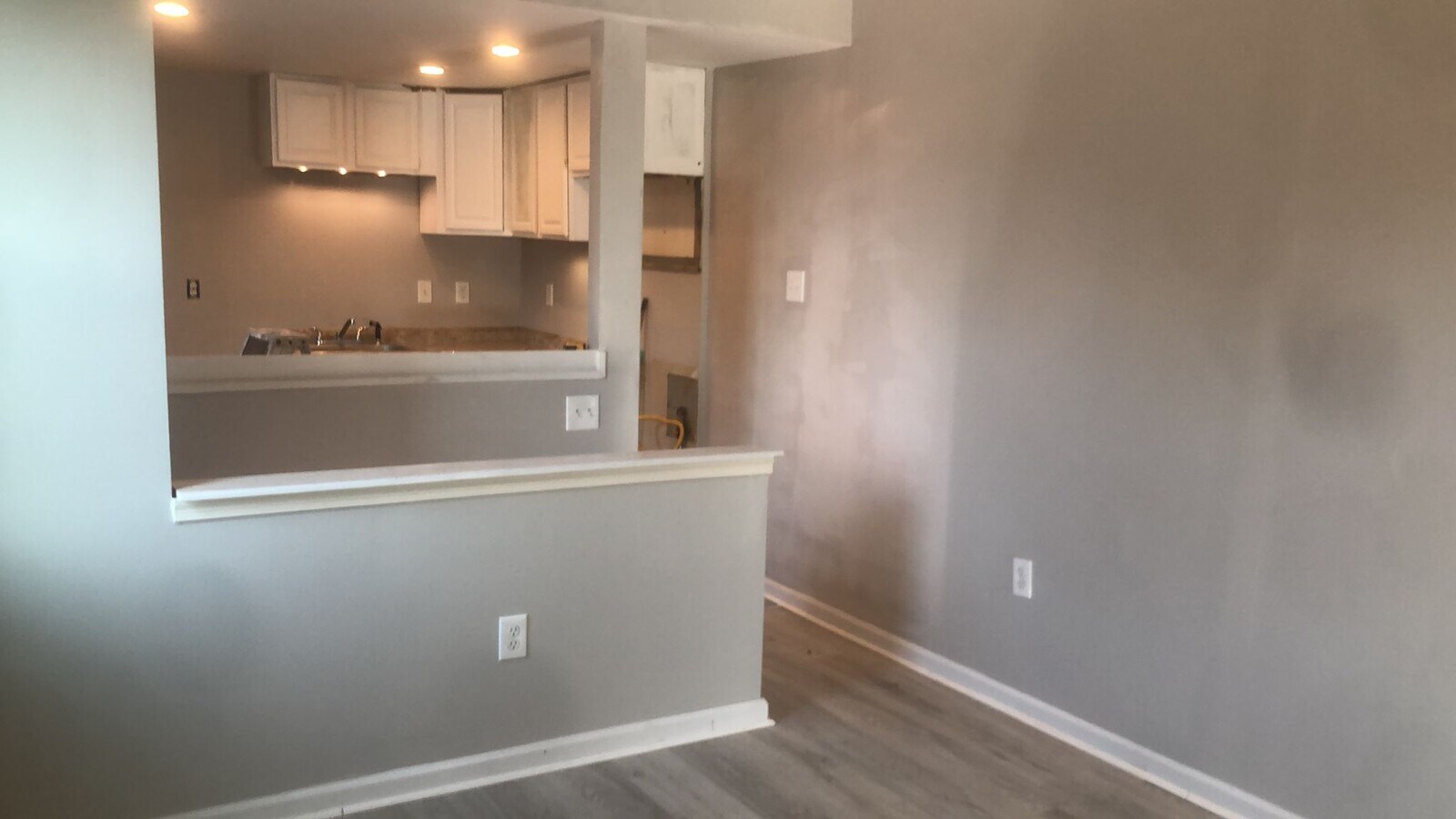 Photo - 346 S Payson St