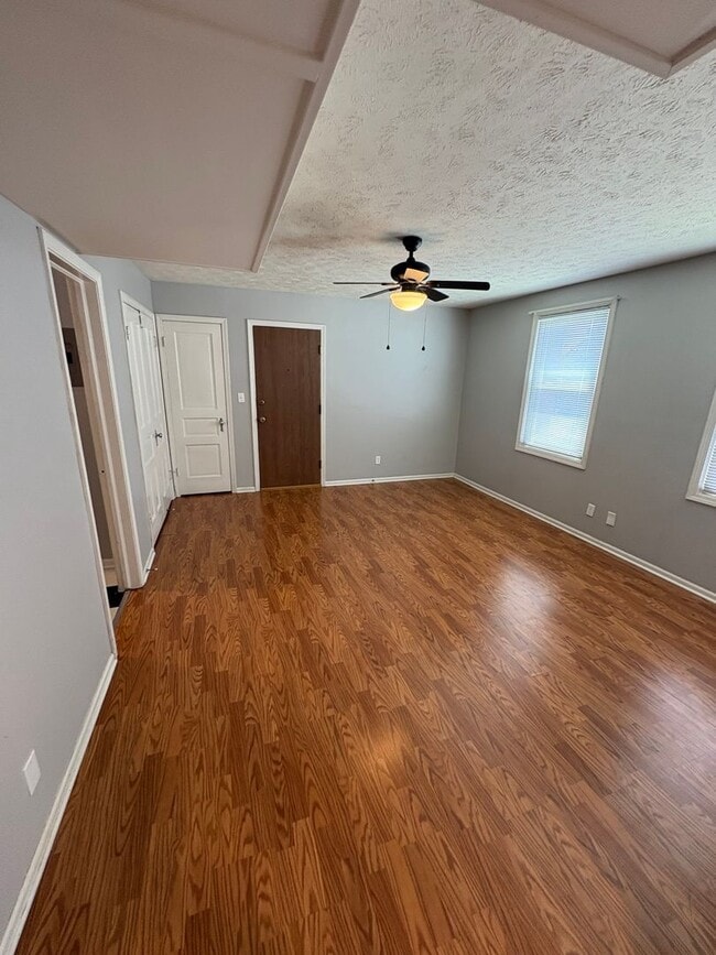 Photo - 3166 Davenport St Unidad #117