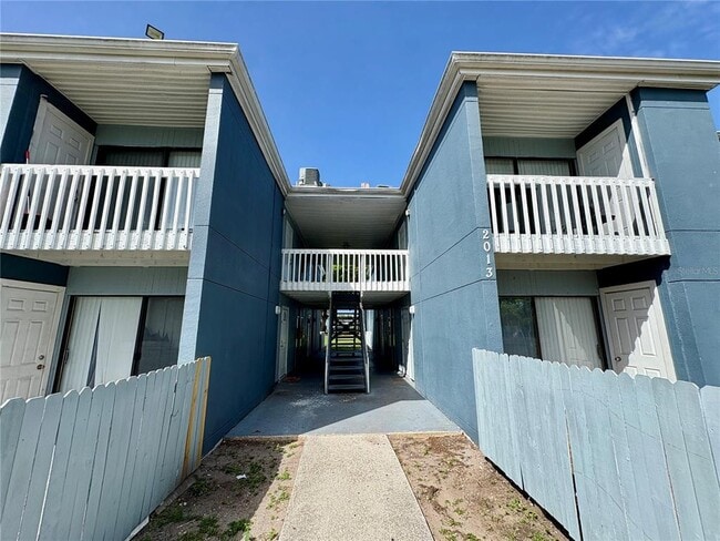 Building Photo - 2013 5th St W Unit A