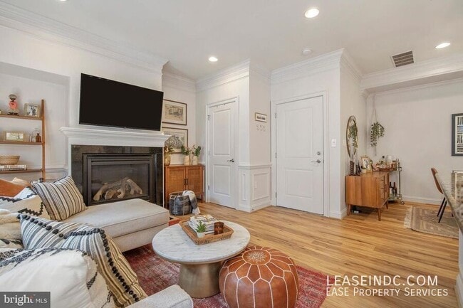 Photo - 5231 Connecticut Ave NW Unit #302