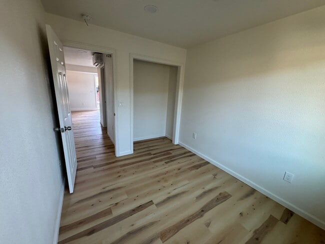 400 N M St Unit D