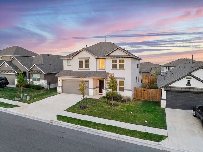 Photo - Amazing 5 Bedroom Home - Georgetown