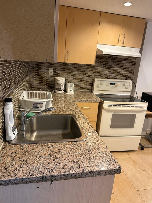 Photo - 6 Warnford Cir Unit 1