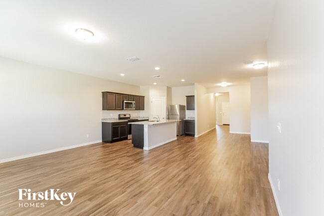 Photo - 296 W Powell Dr