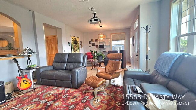 Photo - 15568 Dynasty Way
